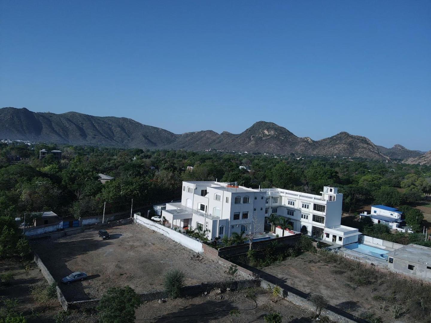 Surya Uday Villa Udaipur Buitenkant foto